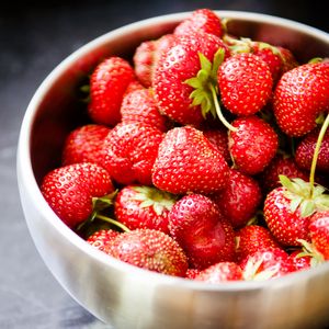 Preview wallpaper strawberries, berries, bowl, food
