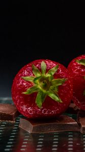 Preview wallpaper strawberries, berries, chocolate, dessert