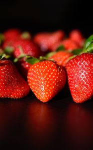 Preview wallpaper strawberries, berries, food, red