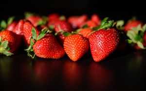 Preview wallpaper strawberries, berries, food, red