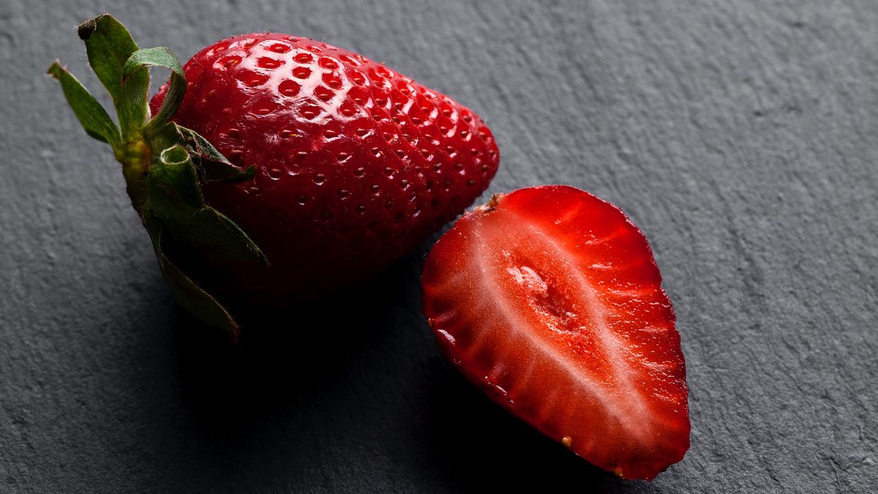 Wallpaper strawberries, berries, fresh, juicy, ripe
