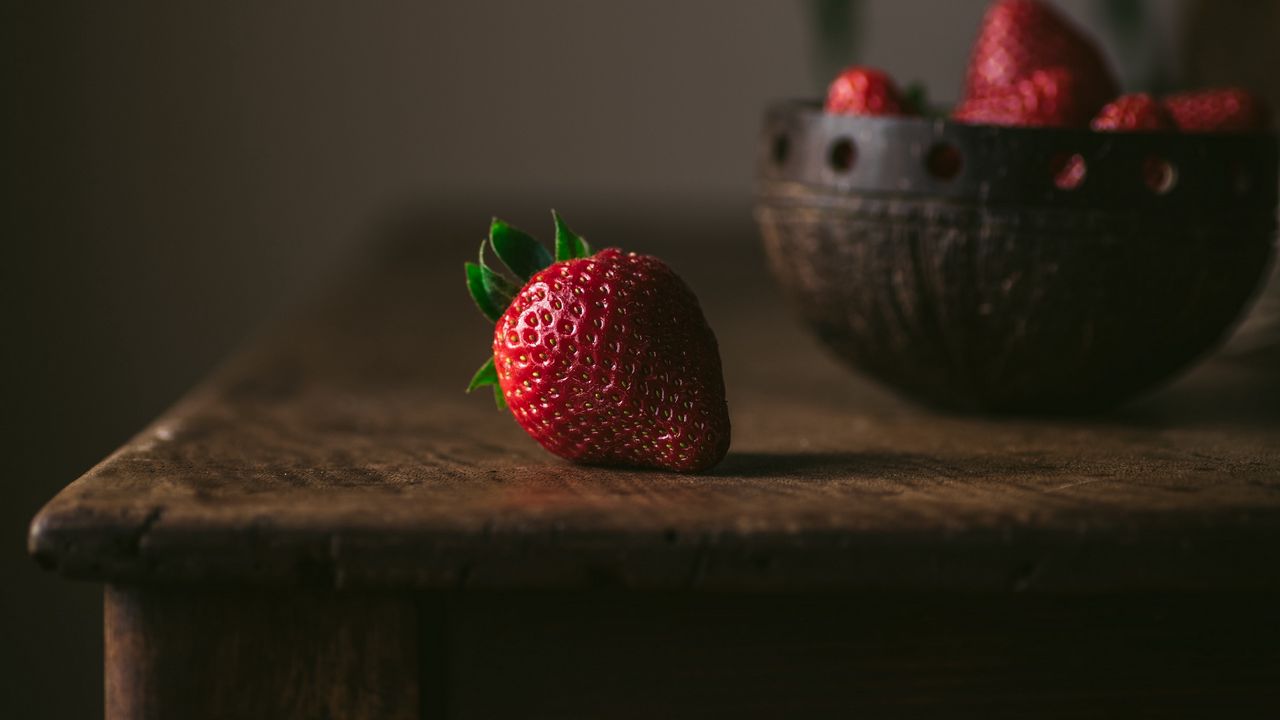 Wallpaper strawberries, berries, fresh, ripe