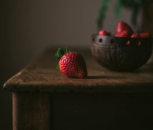 Preview wallpaper strawberries, berries, fresh, ripe