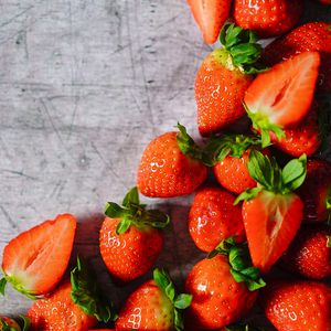 Preview wallpaper strawberries, berries, fruits, ripe