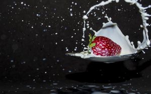 Preview wallpaper strawberries, berries, milk, splashes, macro