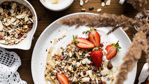 Preview wallpaper strawberries, berries, muesli, plate, breakfast, aesthetics