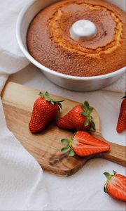 Preview wallpaper strawberries, berries, muffin, pastries, dessert