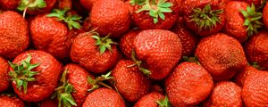 Preview wallpaper strawberries, berries, red, ripe, bright