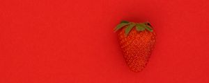 Preview wallpaper strawberries, berry, red background