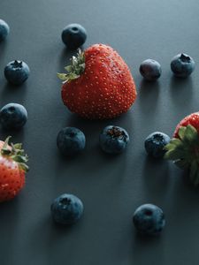 Preview wallpaper strawberries, blueberries, berries, food