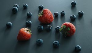 Preview wallpaper strawberries, blueberries, berries, food