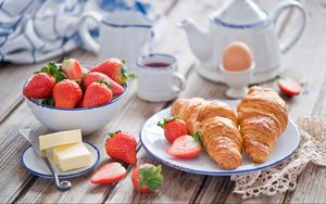 Preview wallpaper strawberries, croissants, butter, egg, breakfast, dishes