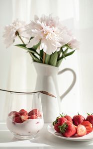 Preview wallpaper strawberries, dessert, peonies, flowers