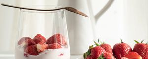 Preview wallpaper strawberries, dessert, peonies, flowers