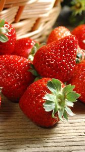 Preview wallpaper strawberries, fruit, sweet