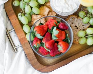 Preview wallpaper strawberries, fruits, bread, cream, breakfast