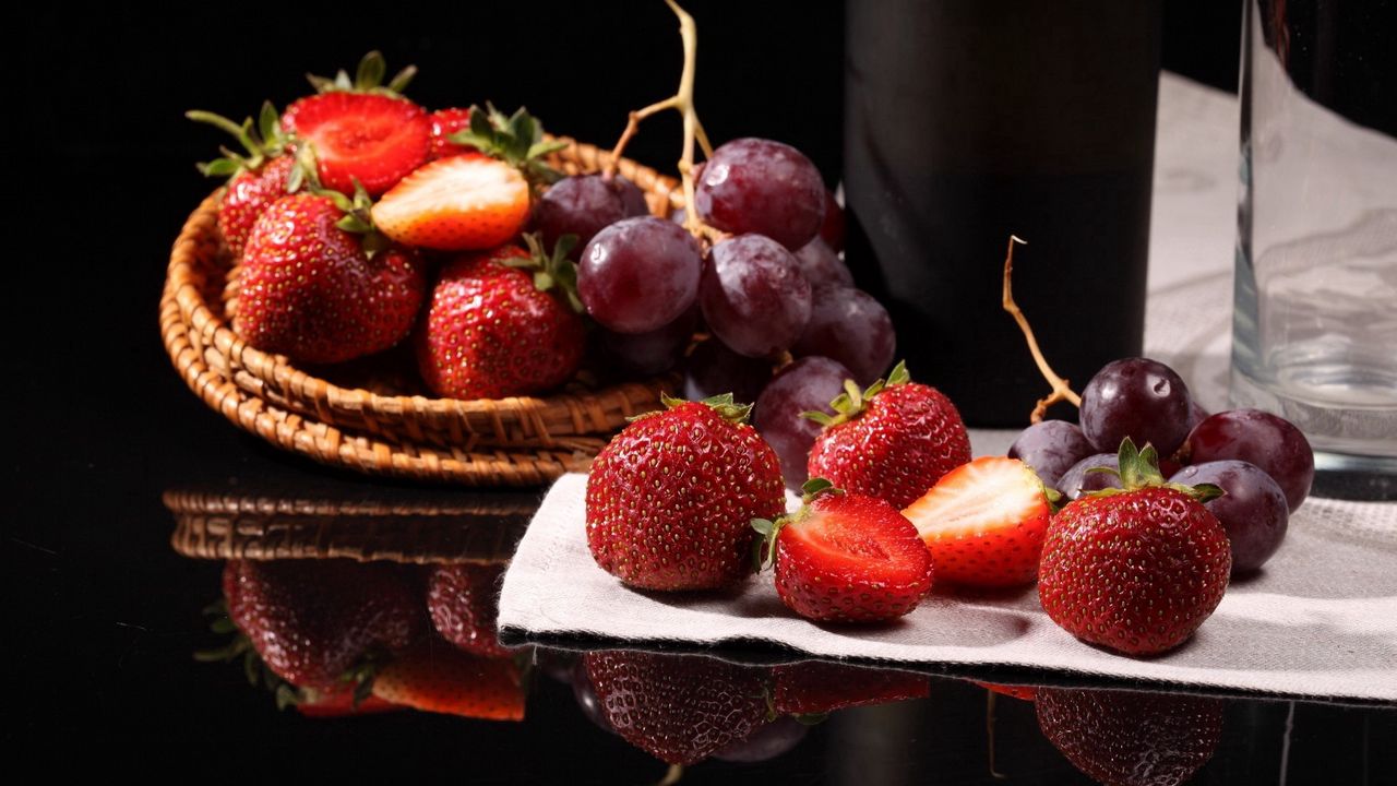 Wallpaper strawberries, grapes, food, tasty