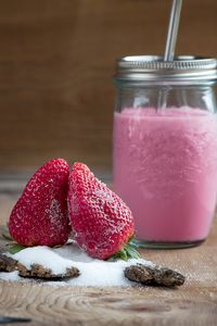 Preview wallpaper strawberries, milk, sugar