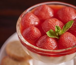 Preview wallpaper strawberries, pudding, dessert