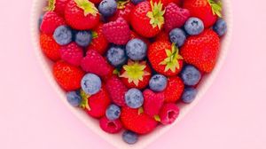 Preview wallpaper strawberries, raspberries, blueberries, berries, bowl