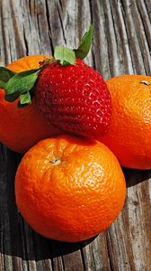 Preview wallpaper strawberries, tangerines, fruit, berries