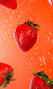 Preview wallpaper strawberry, berries, fruit, fresh, red