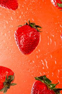 Preview wallpaper strawberry, berries, fruit, fresh, red
