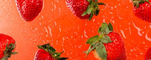 Preview wallpaper strawberry, berries, fruit, fresh, red