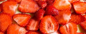 Preview wallpaper strawberry, berries, fruit, ripe, red