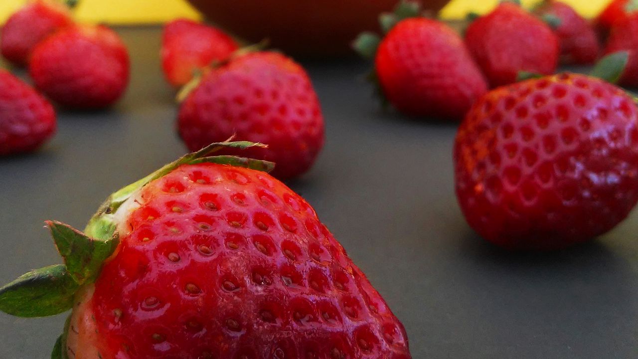 Wallpaper strawberry, berries, fruit, bowl, fresh