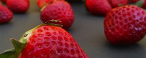 Preview wallpaper strawberry, berries, fruit, bowl, fresh