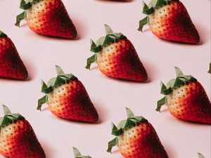 Preview wallpaper strawberry, berries, red, ripe, pattern