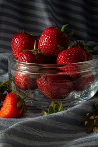 Preview wallpaper strawberry, berries, ripe, red, bowl, summer