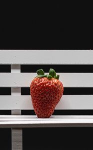 Preview wallpaper strawberry, berry, bench, black