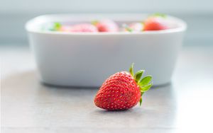 Preview wallpaper strawberry, berry, blur, food