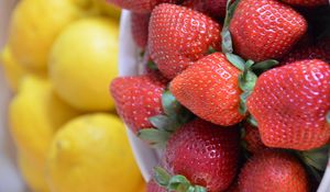 Preview wallpaper strawberry, berry, blur, food, red