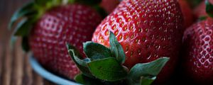 Preview wallpaper strawberry, berry, close-up