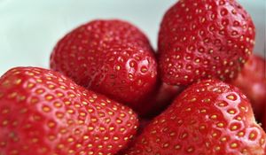 Preview wallpaper strawberry, berry, close-up