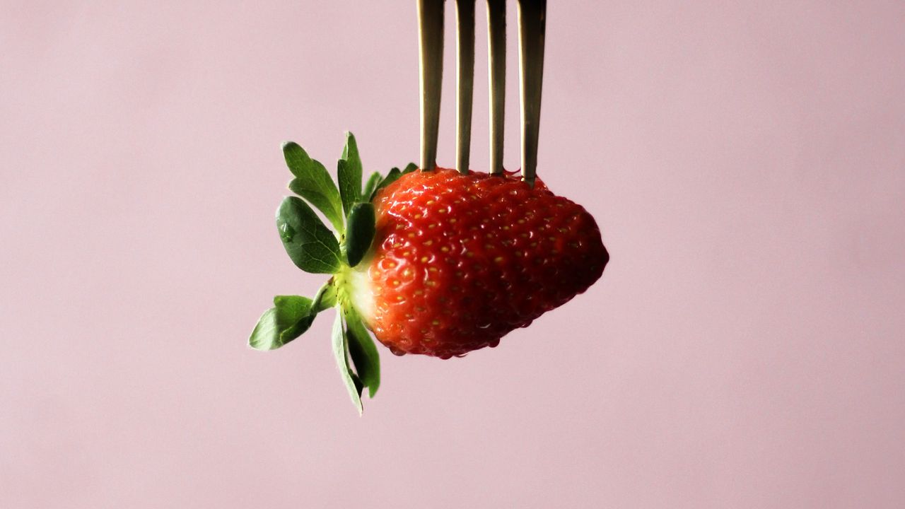 Wallpaper strawberry, berry, fork