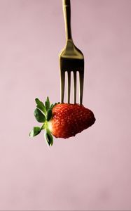 Preview wallpaper strawberry, berry, fork