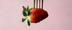 Preview wallpaper strawberry, berry, fork