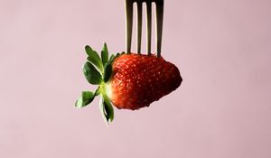 Preview wallpaper strawberry, berry, fork