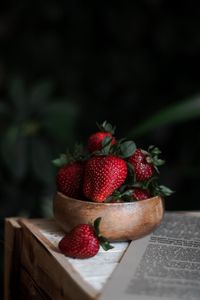 Preview wallpaper strawberry, berry, fruit, dish, newspaper