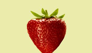 Preview wallpaper strawberry, berry, fruit, macro, beige