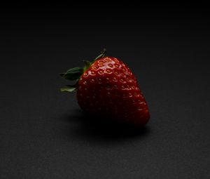 Preview wallpaper strawberry, berry, fruit, shadow, red