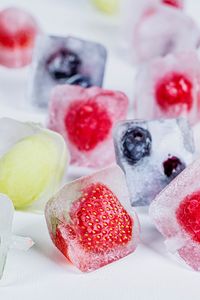 Preview wallpaper strawberry, berry, ice, fruit