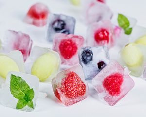 Preview wallpaper strawberry, berry, ice, fruit