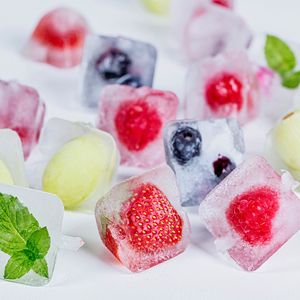 Preview wallpaper strawberry, berry, ice, fruit