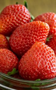 Preview wallpaper strawberry, berry, juicy, jar