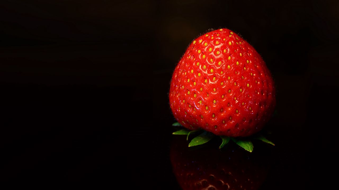 Wallpaper strawberry, berry, red, black background